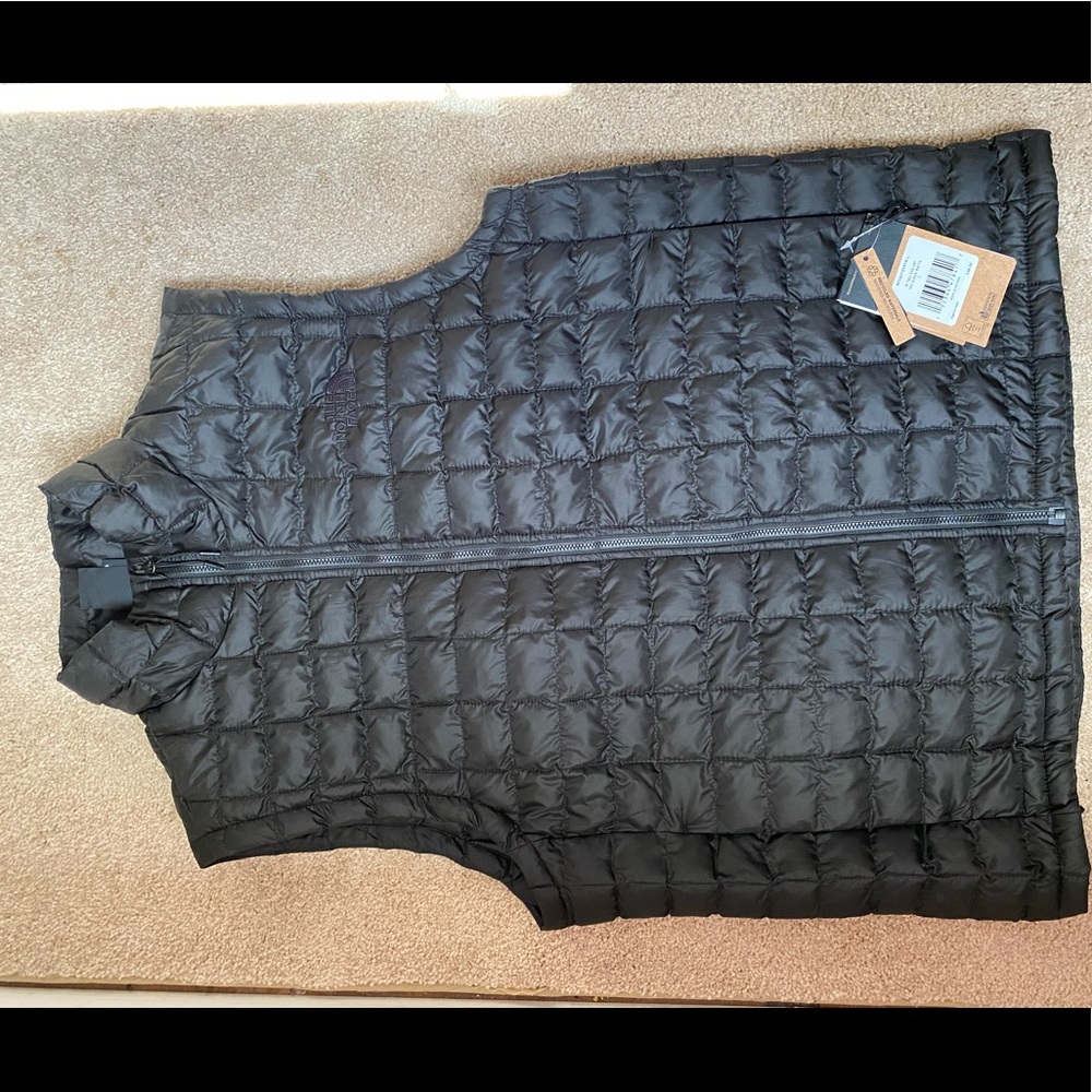 Men’s North Face Black Vest